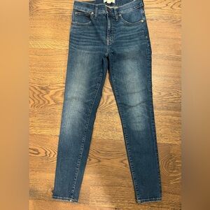 Madewell 9” mid-rise skinny jeans size 27.
